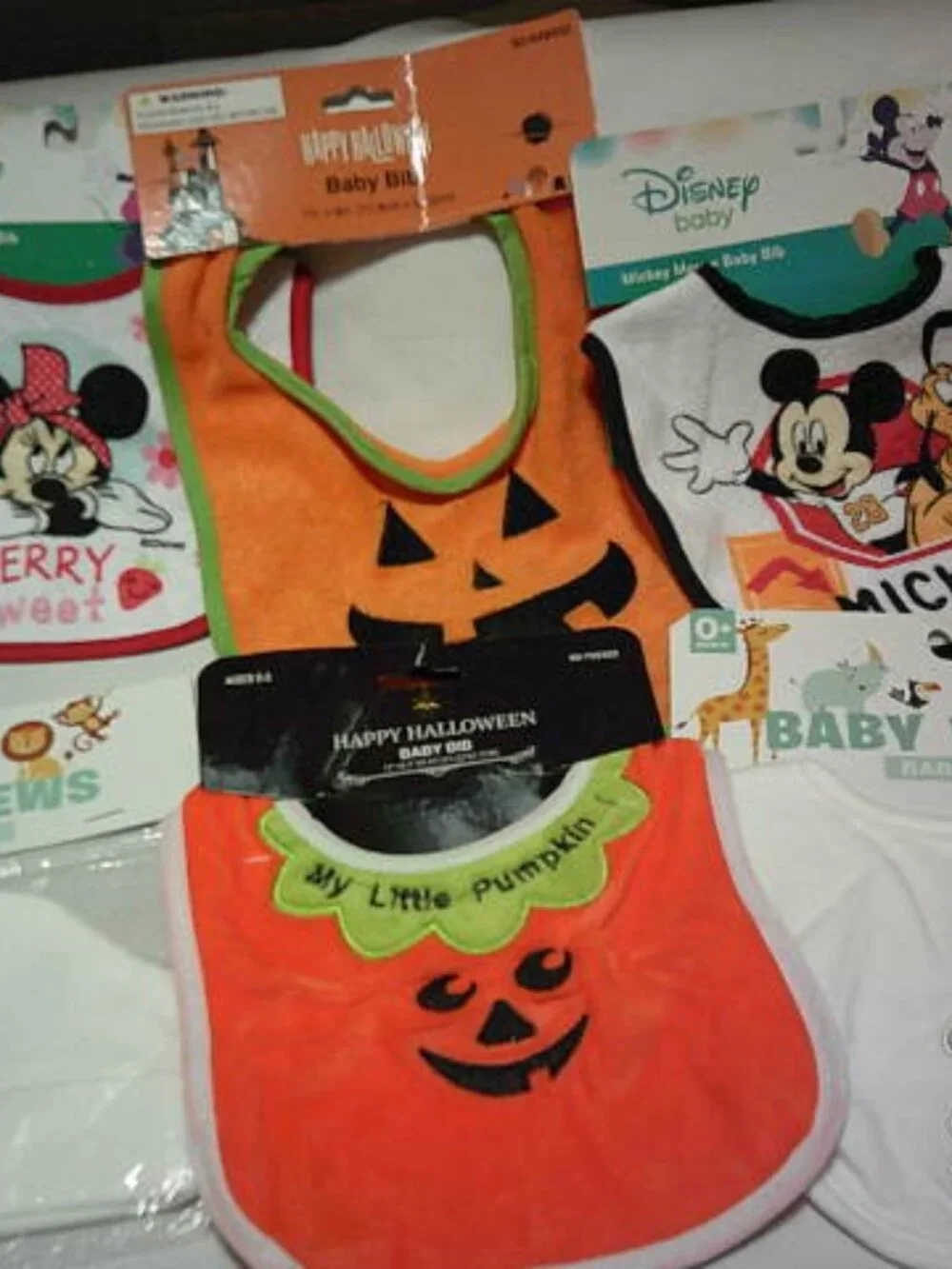 NEW LOT DISNEY MINNIE & MICKEY MOUSE & PUMPKIN BABY BIBS w/ TEDDY BEAR SET 👶